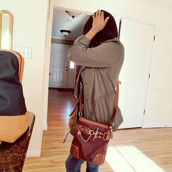 Chaps crossbody bag  - Picture 2 of 7